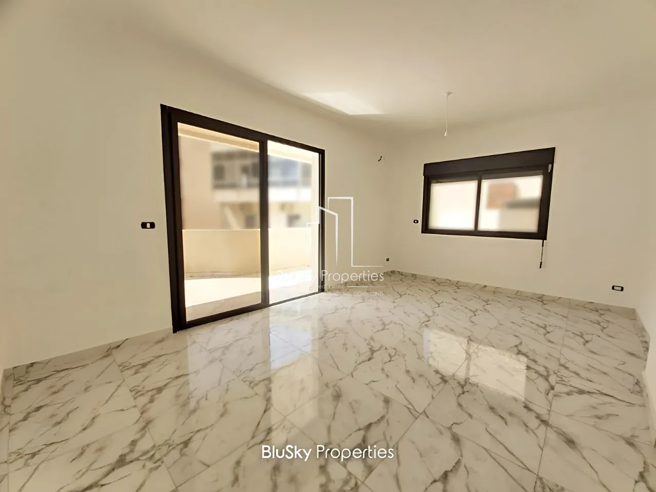 Apartment for Sale in Bouar - 2 bed, 2 bath