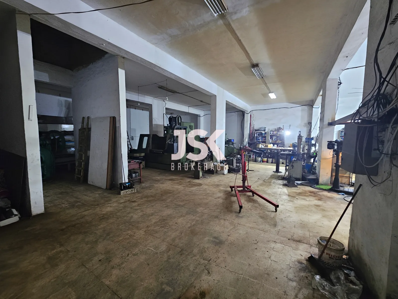 Warehouse for Sale in Fanar