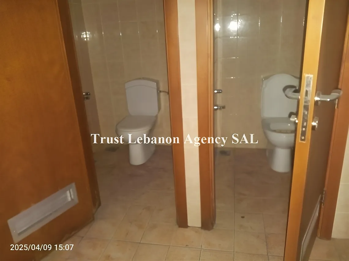 Office for rent in Beirut, Mina El Hosn
