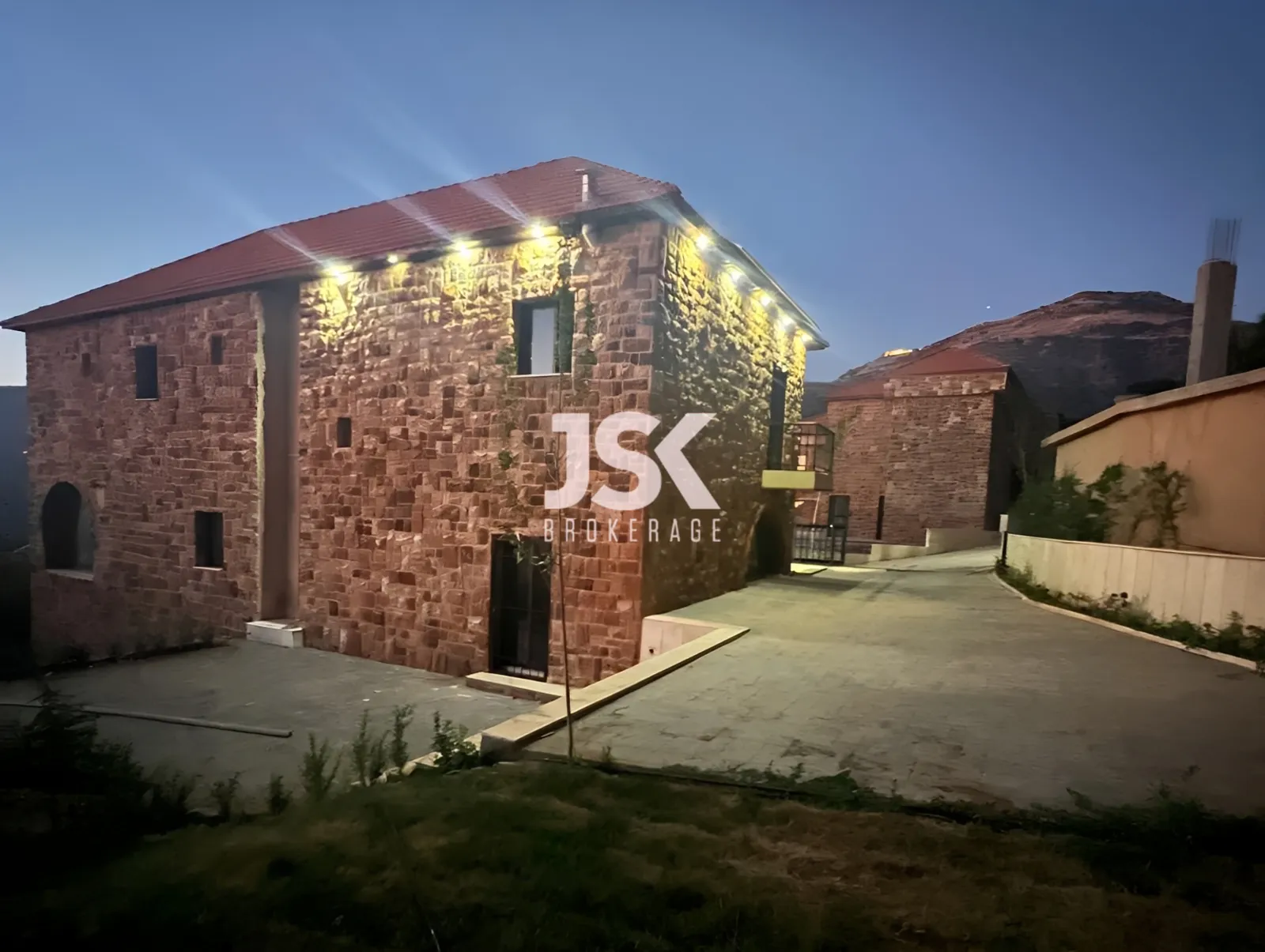 Villa for Sale in Baskinta