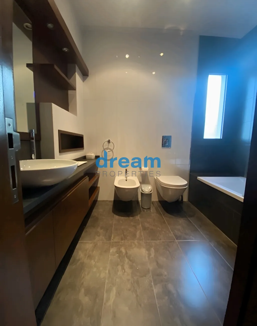 Apartment for sale in Horch Tabet