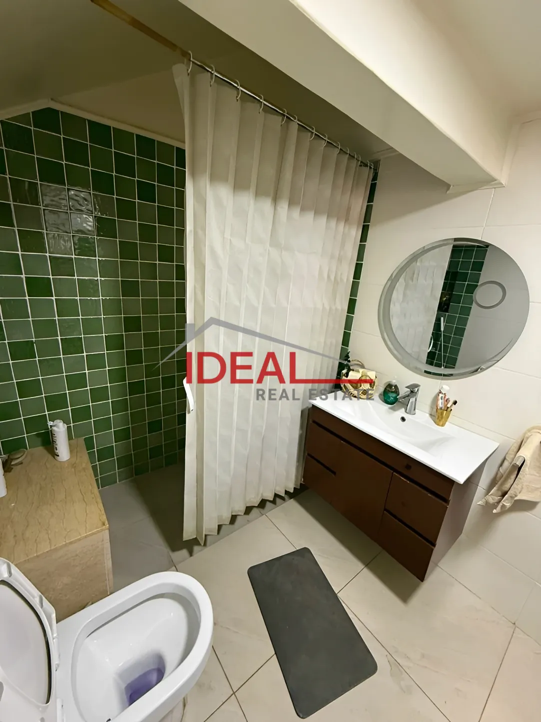 Apartment for sale in Achrafieh, Beirut, Lebanon - 2 bed, 1 bath