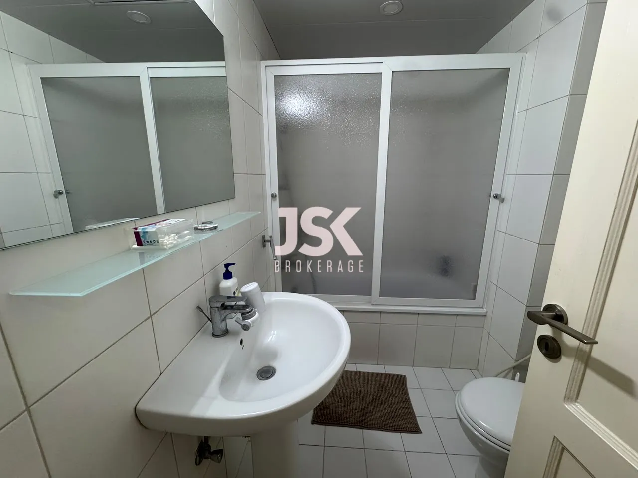 Apartment for Sale in Msaytbeh