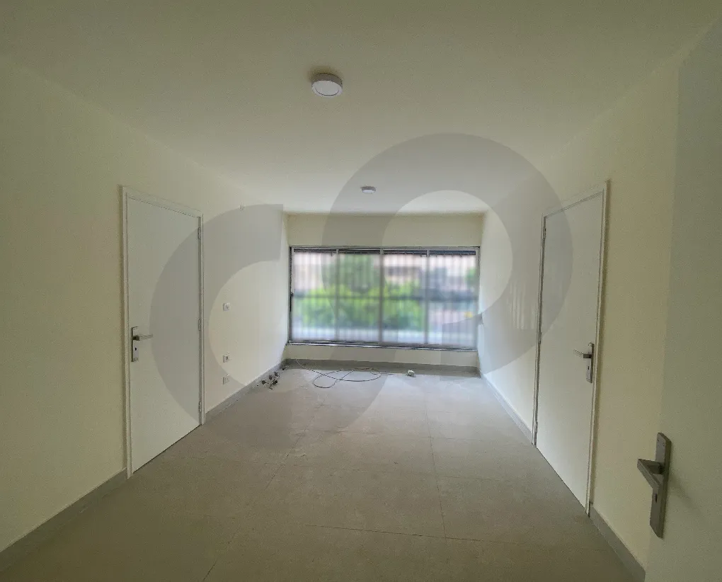 Office for Sale in Kaskas