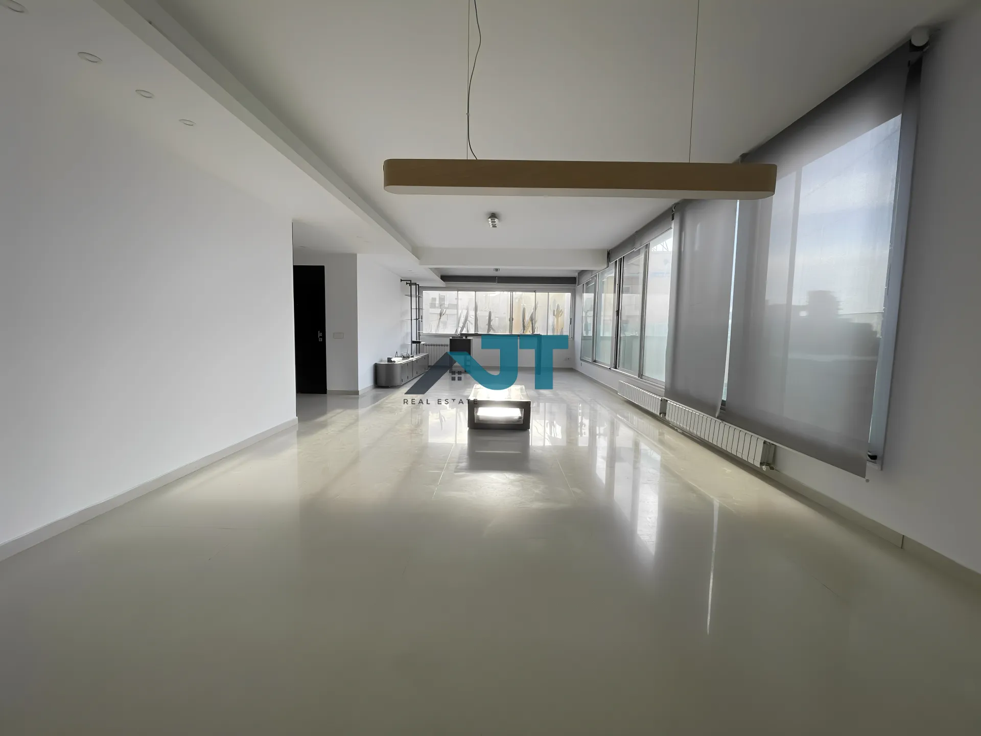 Apartment for Rent  in Nazareth - 3 bed, 4 bath