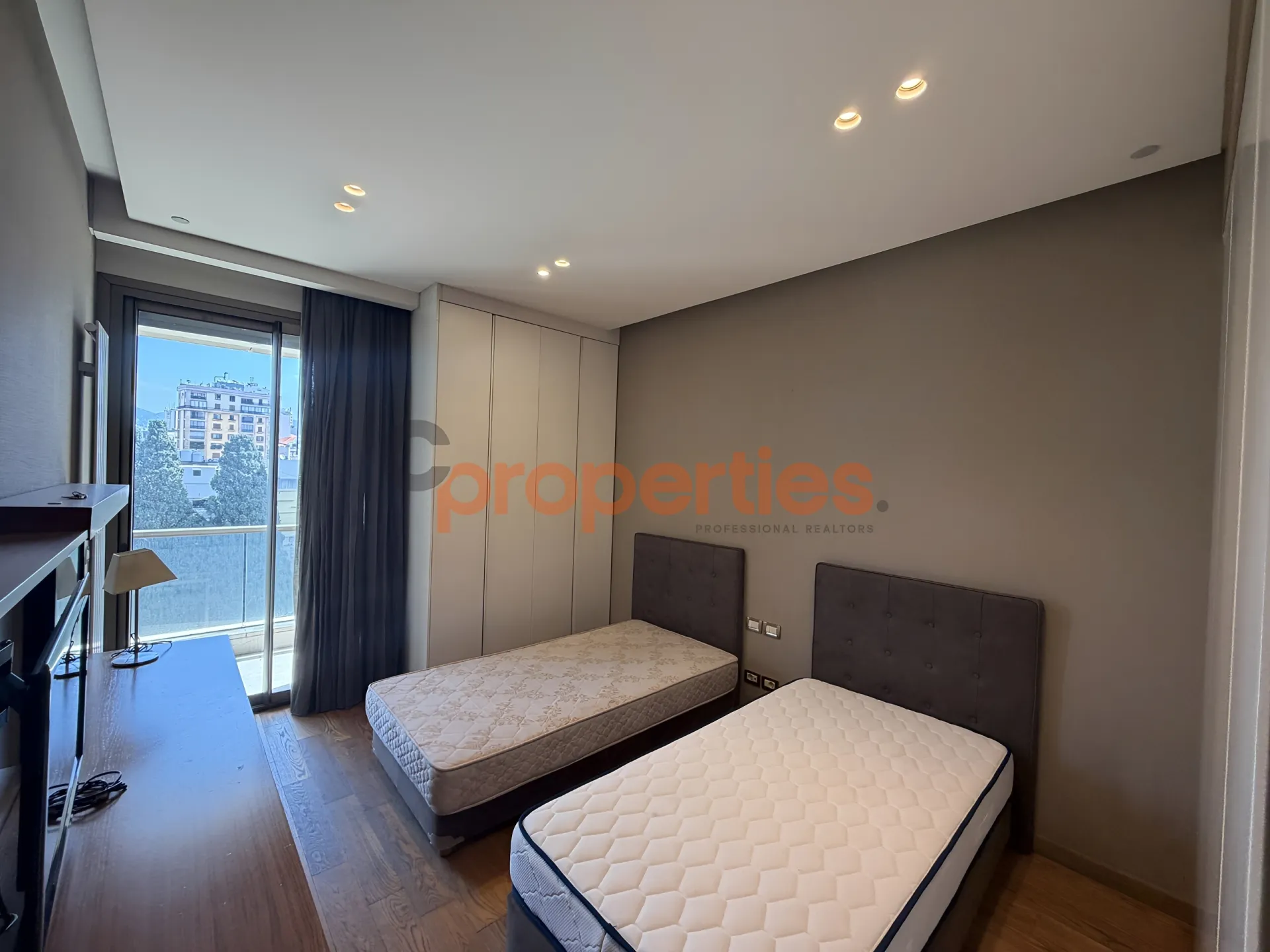 Apartment for Rent in Saifi Village