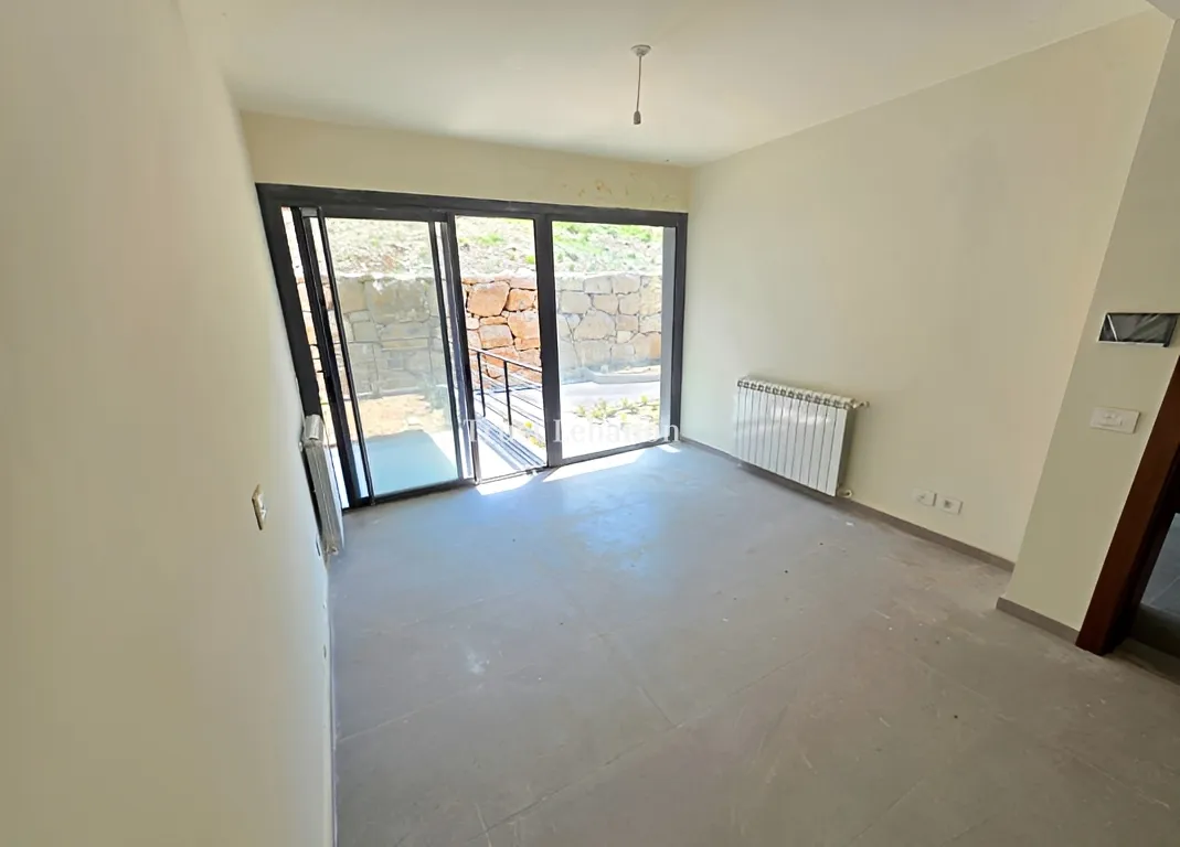 Chalet for sale in Zaarour, Lebanon, Lebanon - 1 bed, 1 bath
