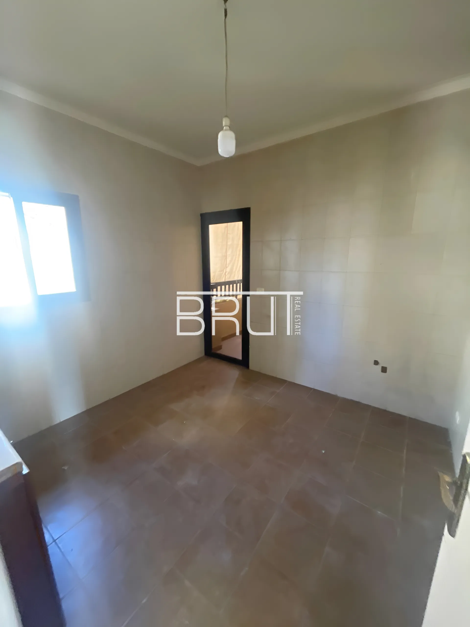 Apartment for Rent in Ballouneh