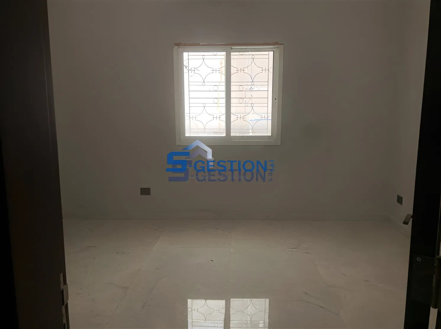 Apartment for Sale in Achrafieh - 3 bed, 2 bath