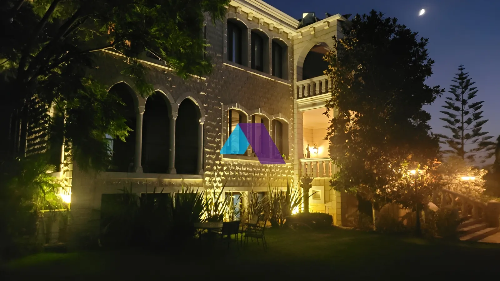 Villa for Sale in Mechref - 6 bed, 5 bath