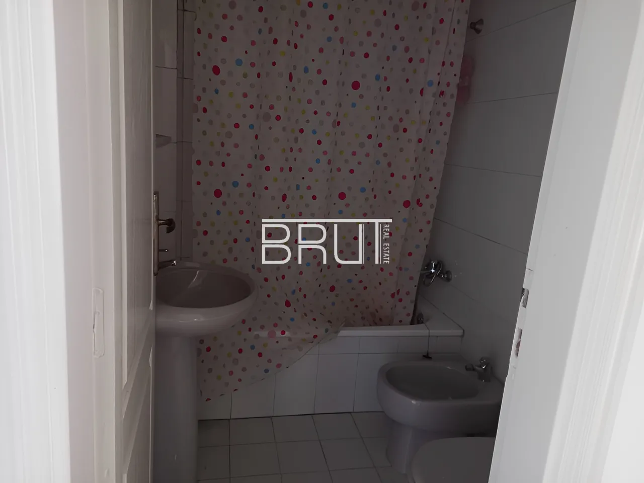 Apartment for Sale in Ballouneh