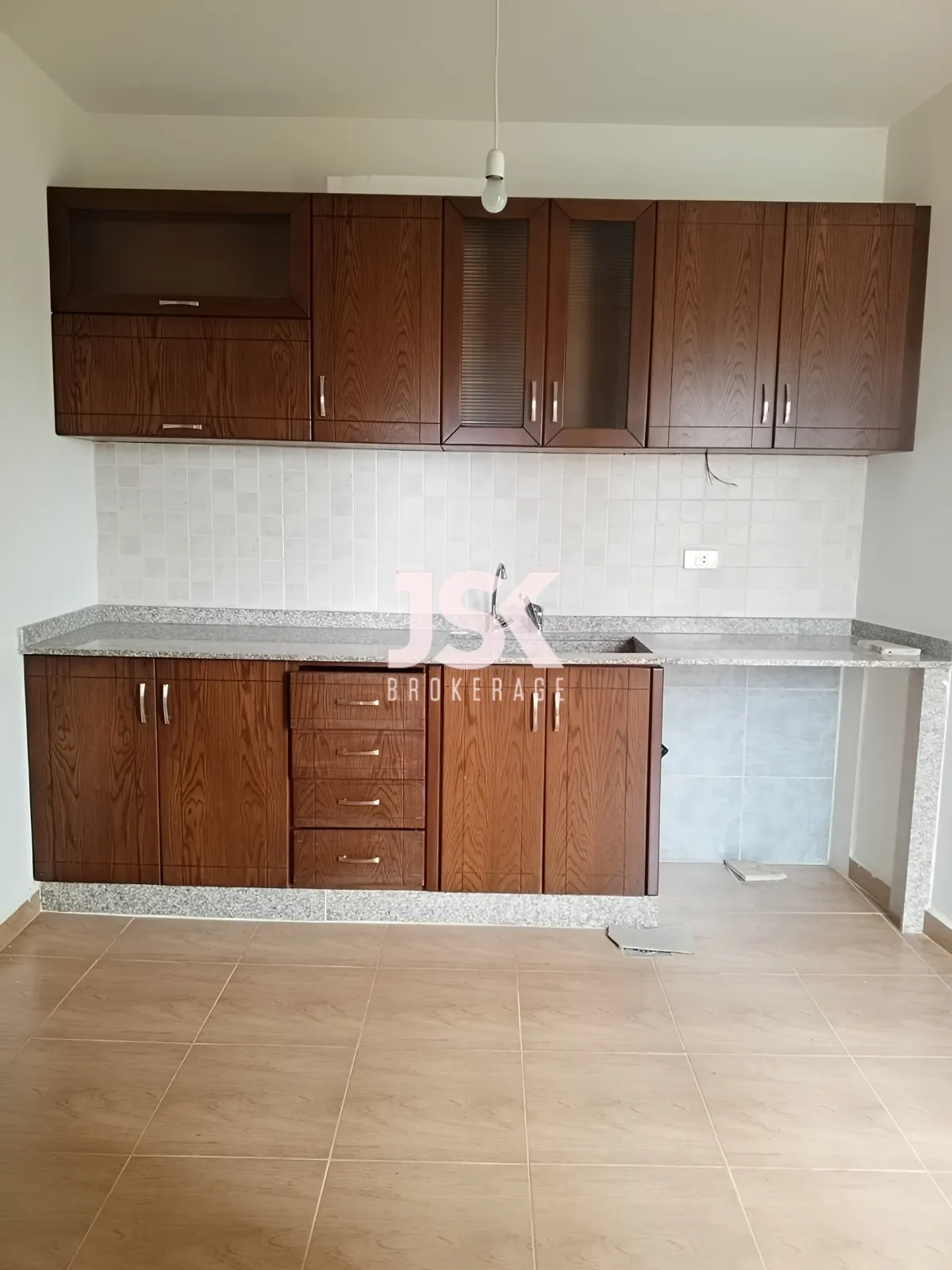 Apartment for Sale in Halat