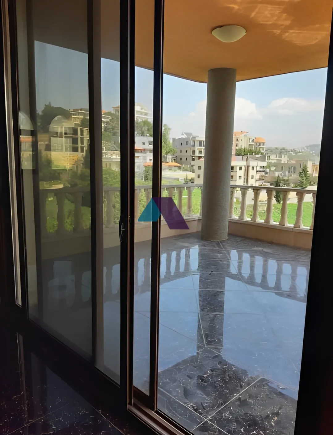 Villa for Sale in Aley