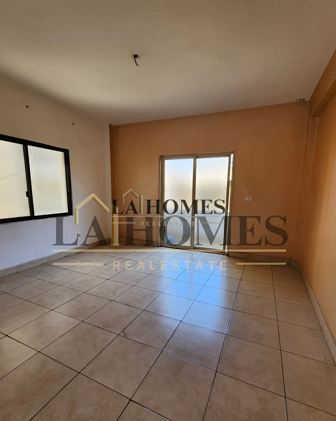 Apartment for sale in Hamra