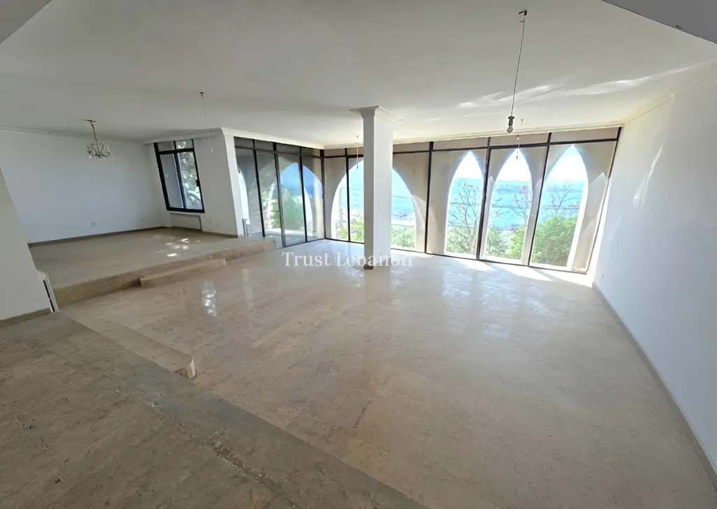 Villa for sale in Adma w Dafnah, Lebanon