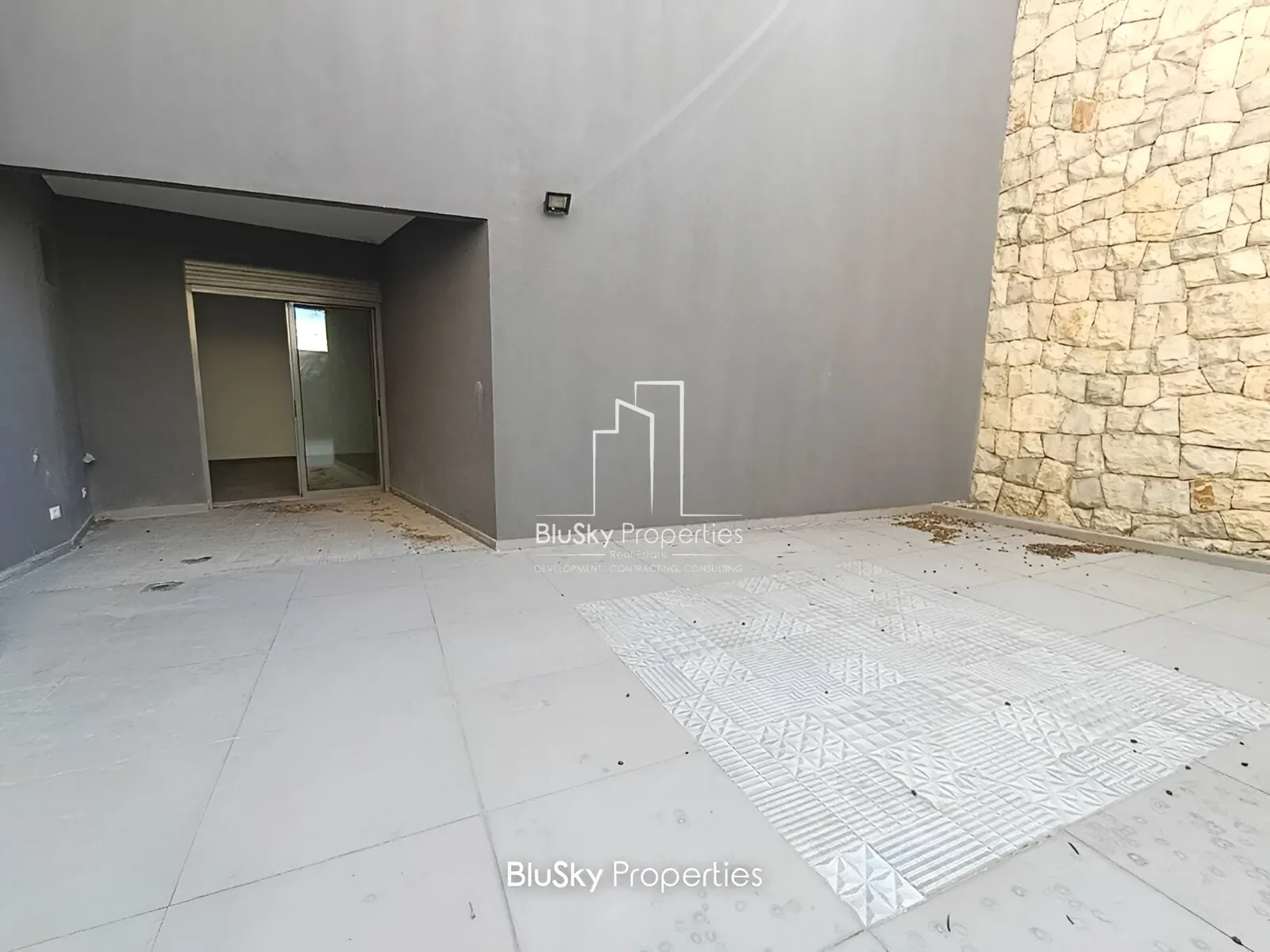 Apartment for Sale in Nahr Ibrahim - 3 bed, 3 bath
