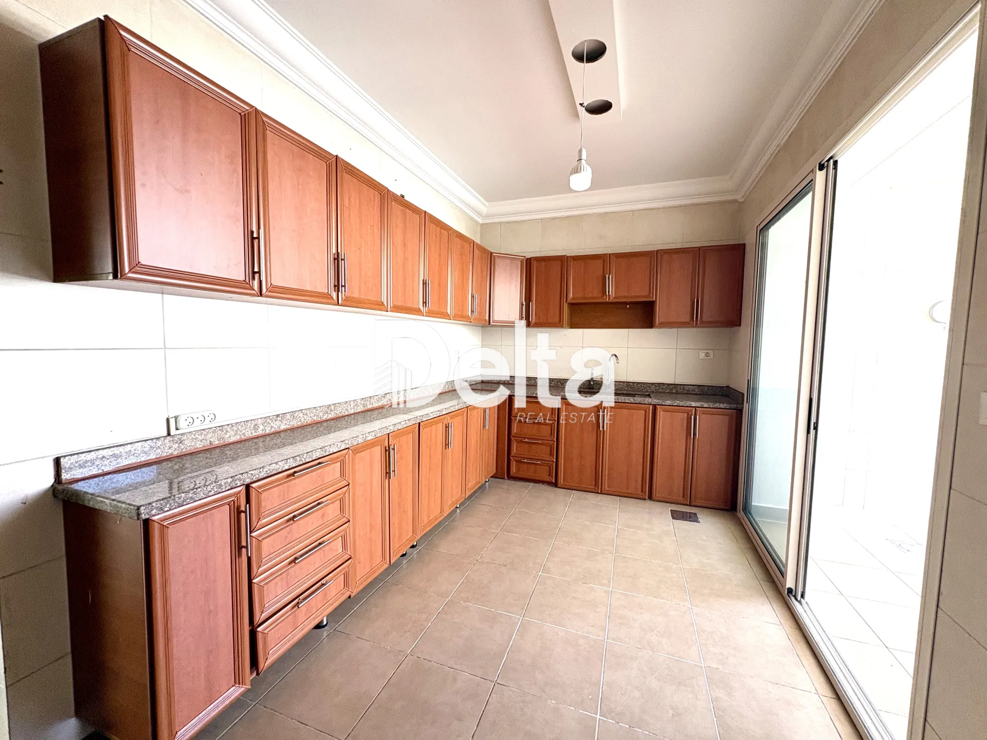 Apartment for rent in Tallet khayat, beirut, lebanon