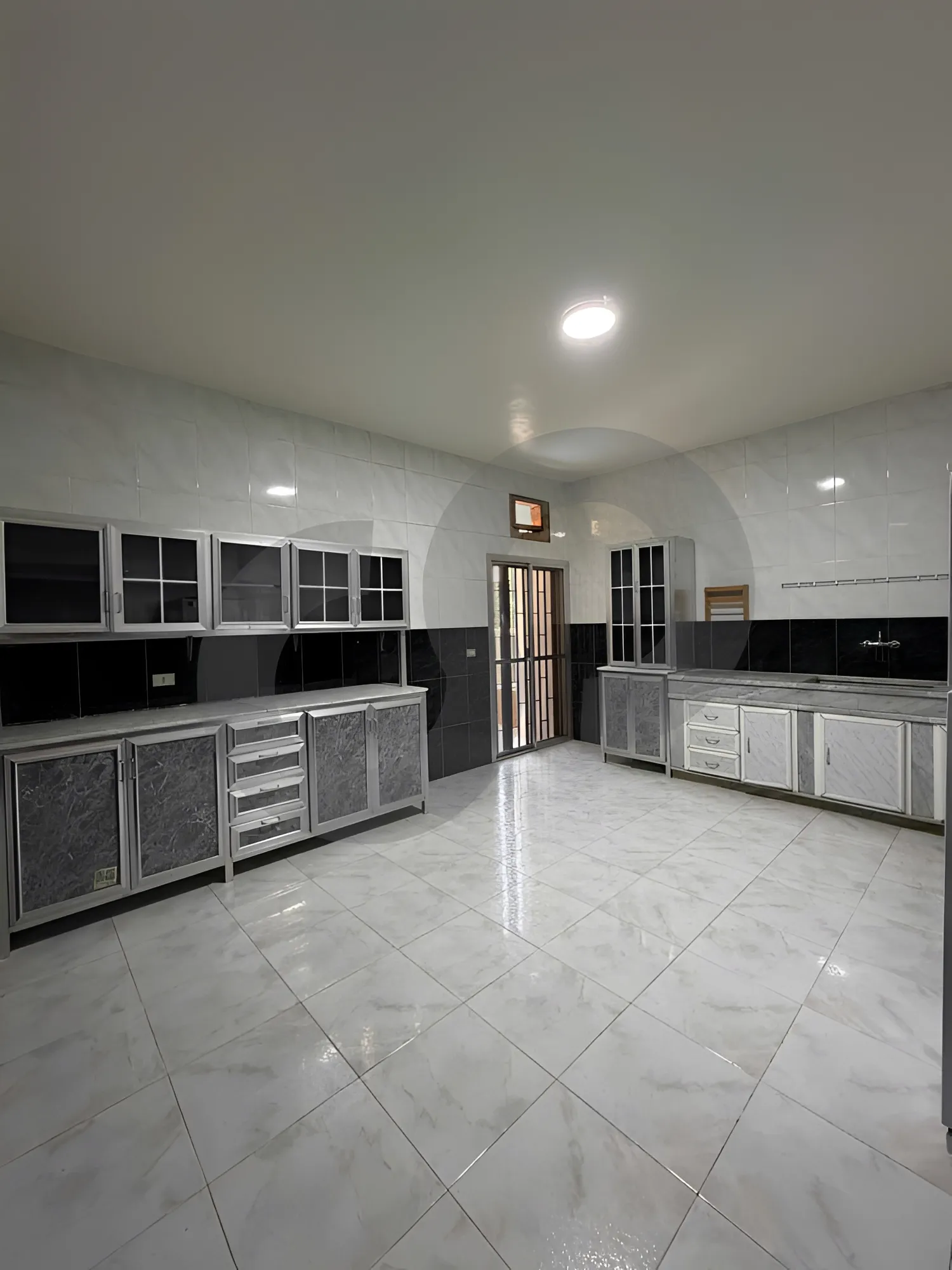 Apartment for Sale in Saoufar