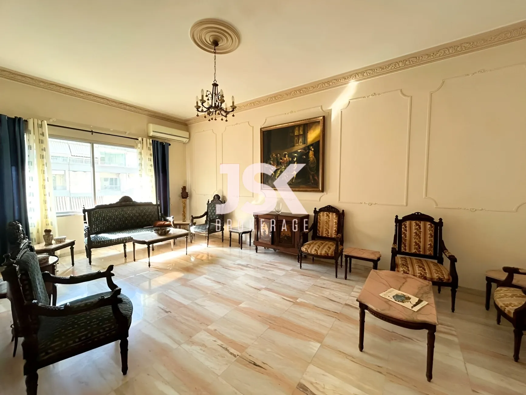 Apartment for sale in Sakiet El Janzeer, Bayrut, Lebanon
