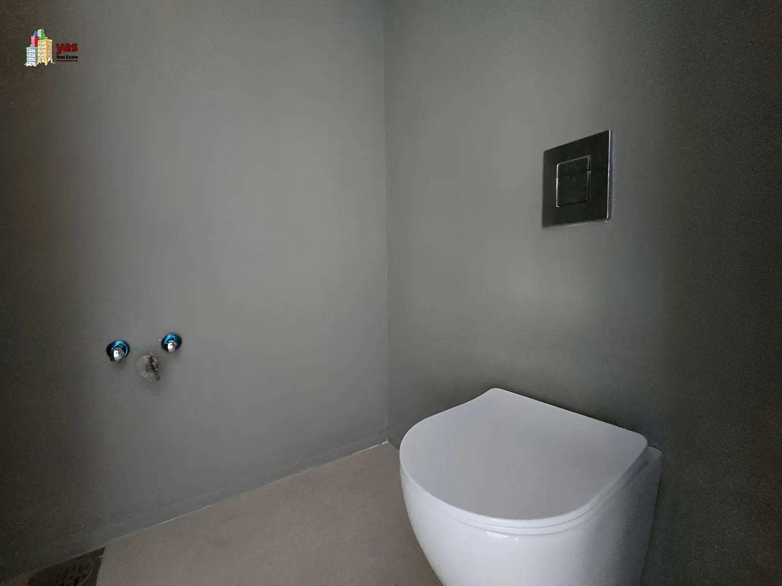 Apartment for Sale in Mayrouba - 1 bed, 2 bath