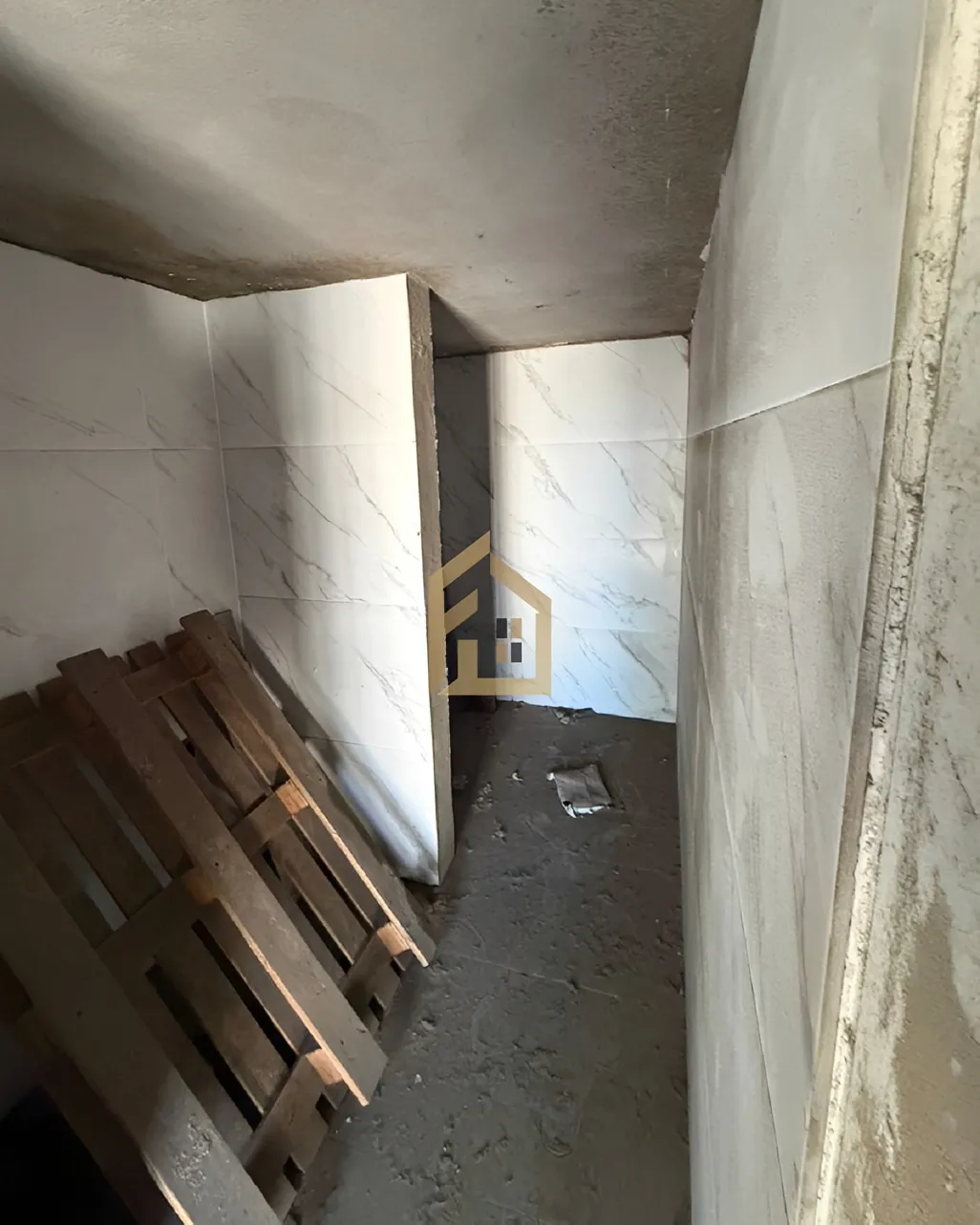 Showroom for sale in Khalde, Lebanon