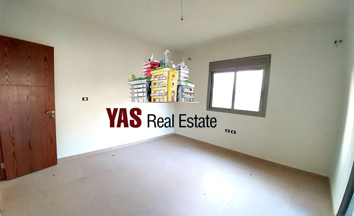 Apartment for Sale in Ballouneh - 3 bed, 4 bath