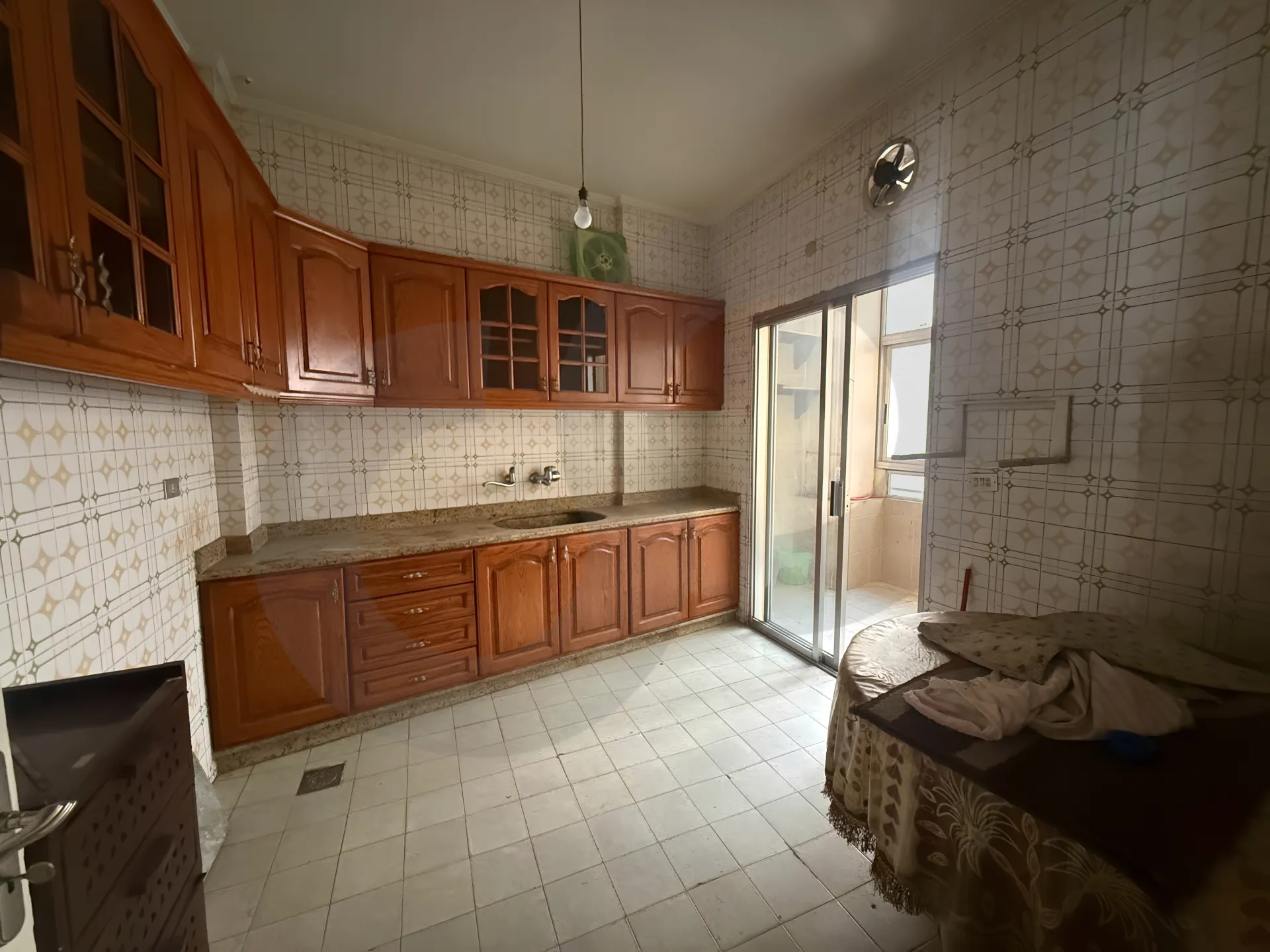 Building for Sale in Ras Al Naba'a
