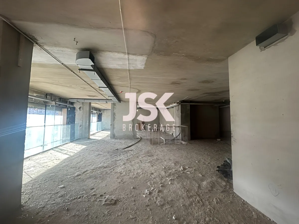 Shop for rent in Downtown