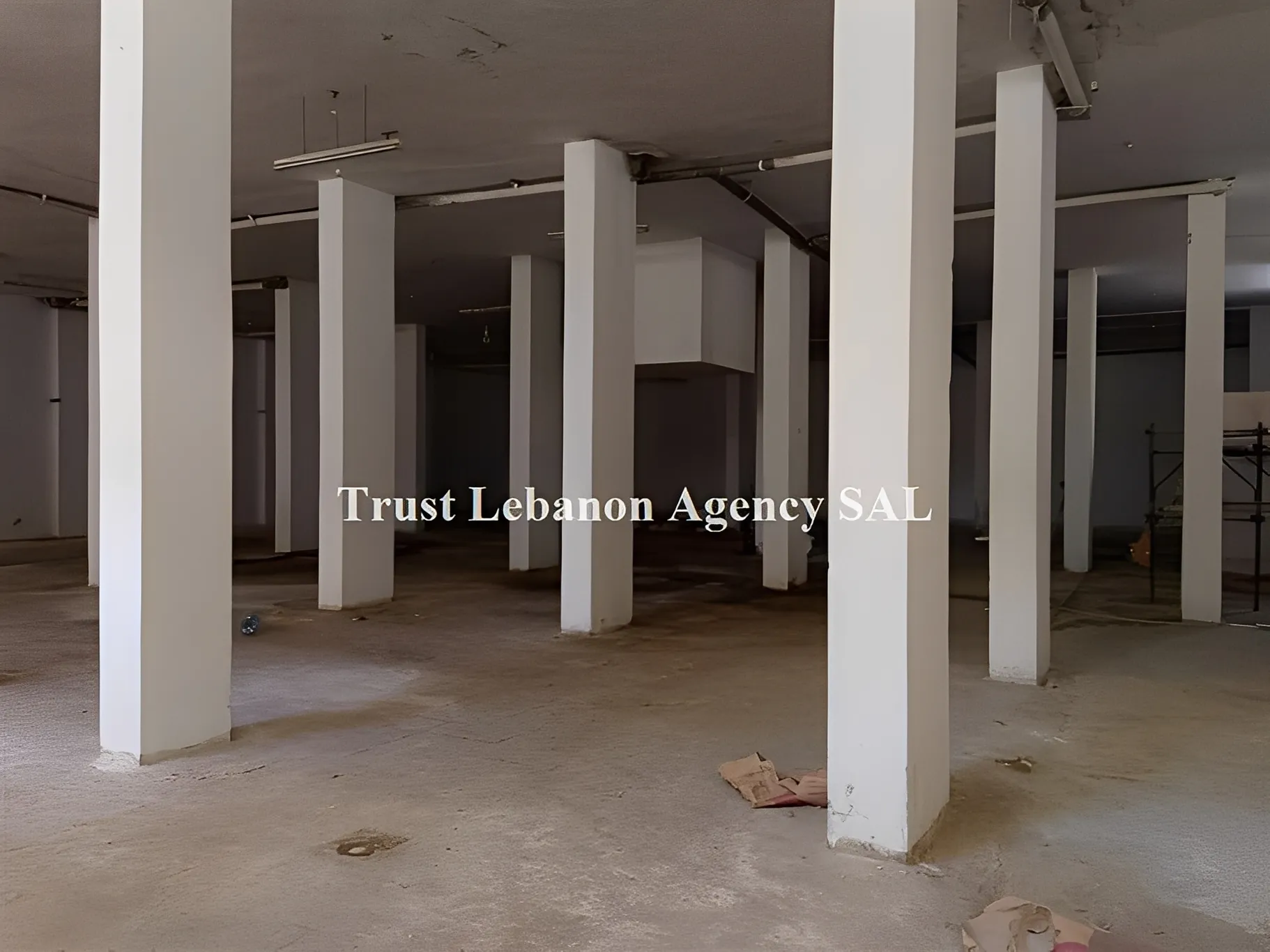 Warehouse for sale in Sabtiyeh