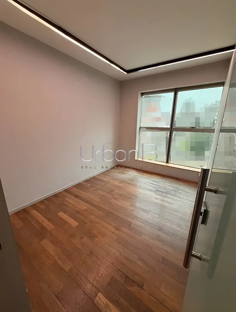 Office for rent in Charles Malek