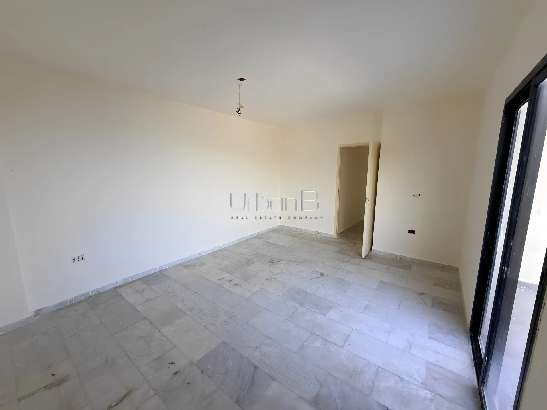Apartment in Dawhet el hoss, aley