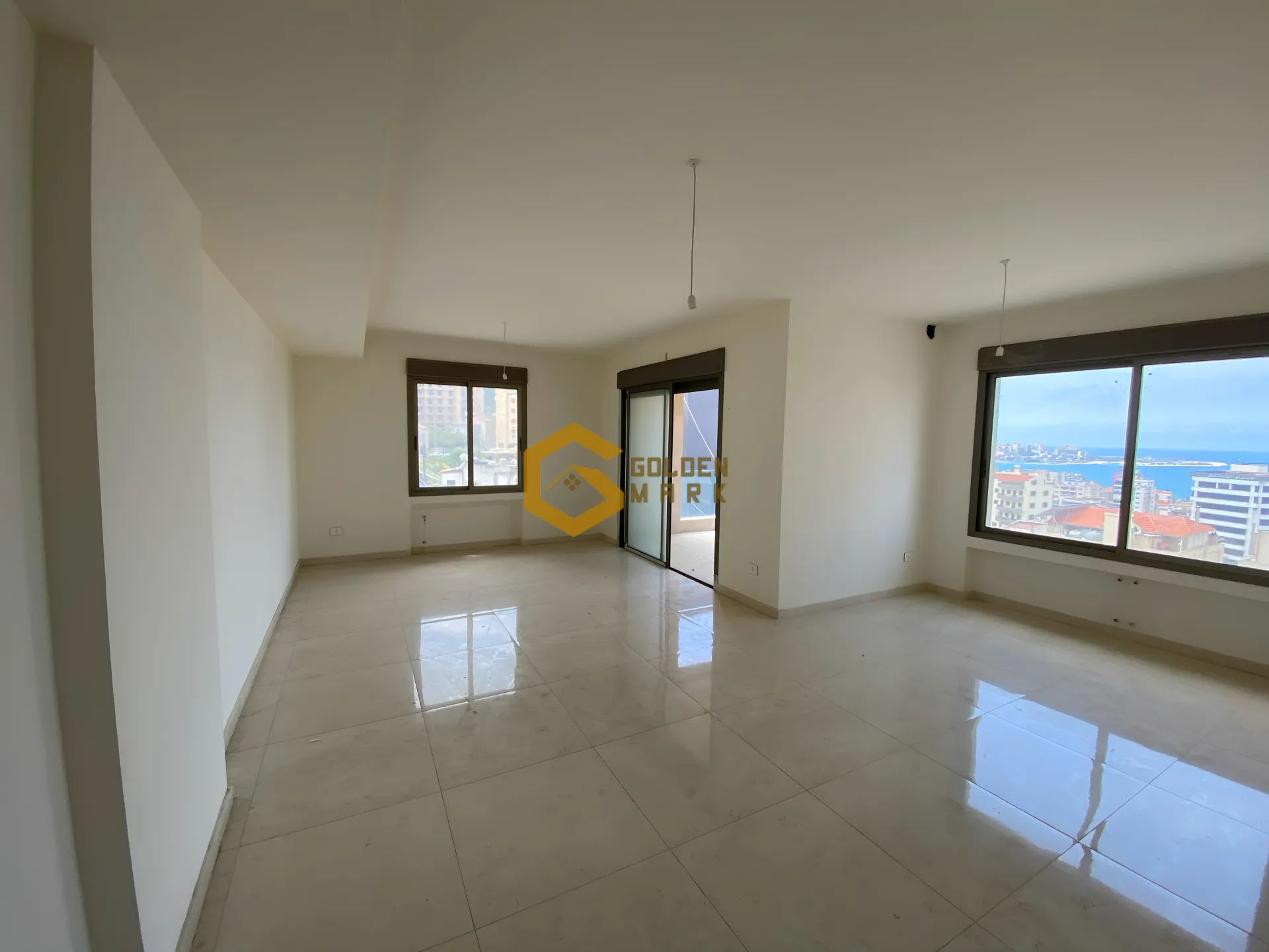 Apartment for Sale in Haret Sakher - 4 bed, 4 bath
