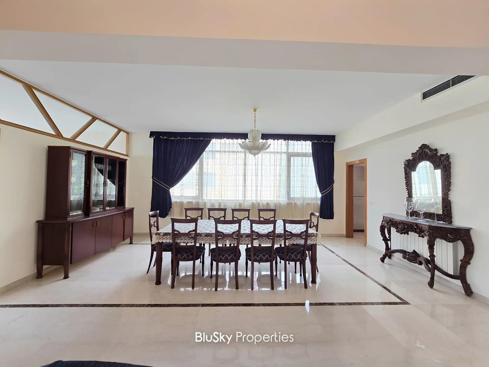 Apartment for sale in Monteverde main street، lebanon