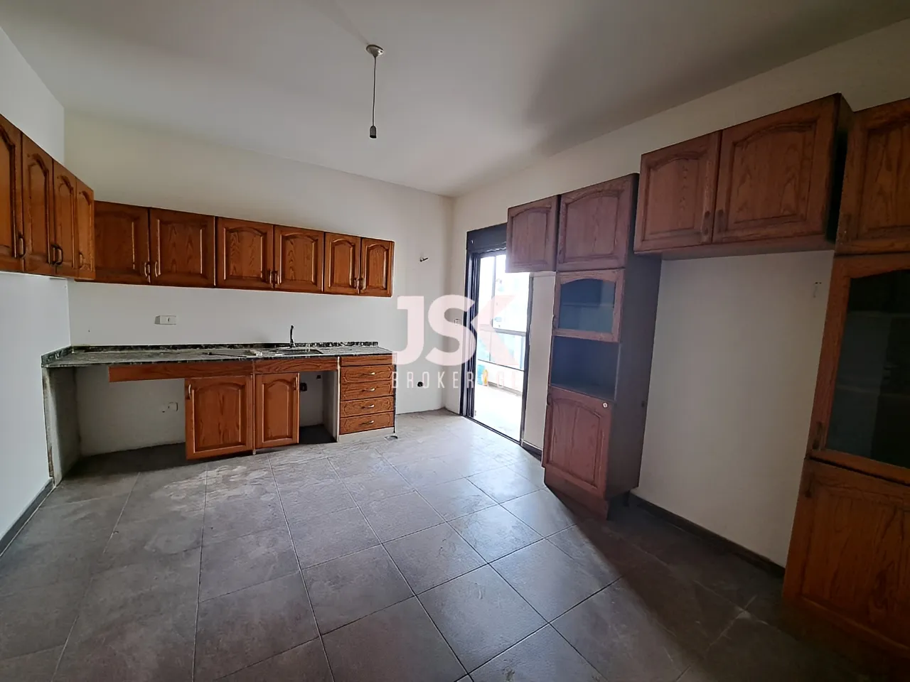 Apartment for Sale in Jdeideh
