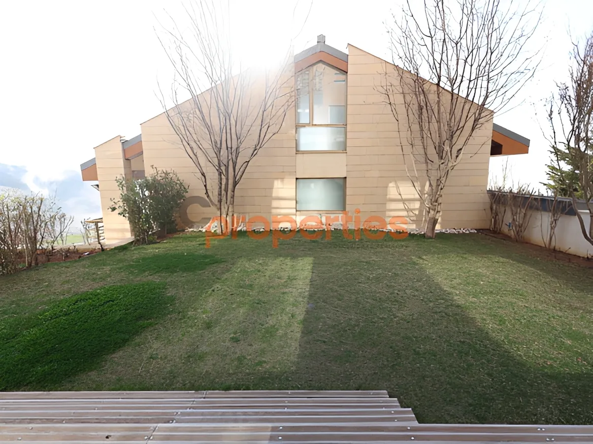 Villa for sale in Faqra, Lebanon - 4 bed, 5 bath