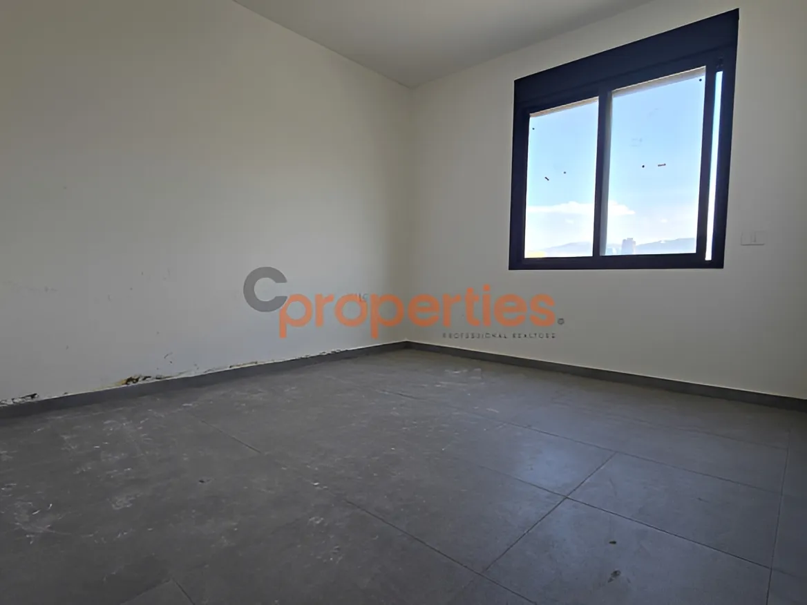 Apartment for Sale in Forn El Chebbak