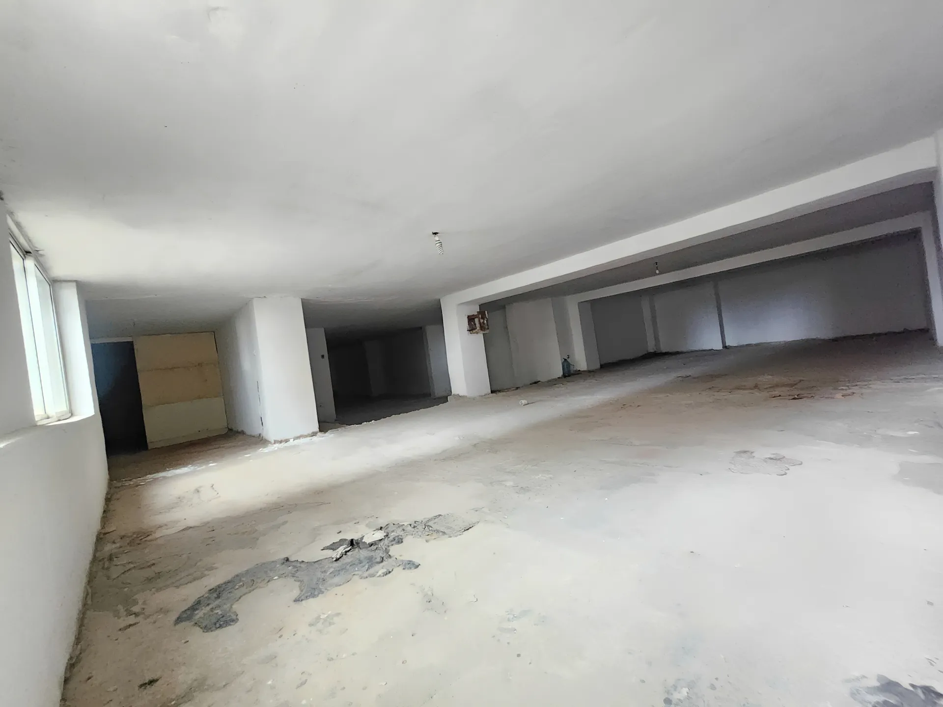 Warehouse for rent in Amchit, Lebanon
