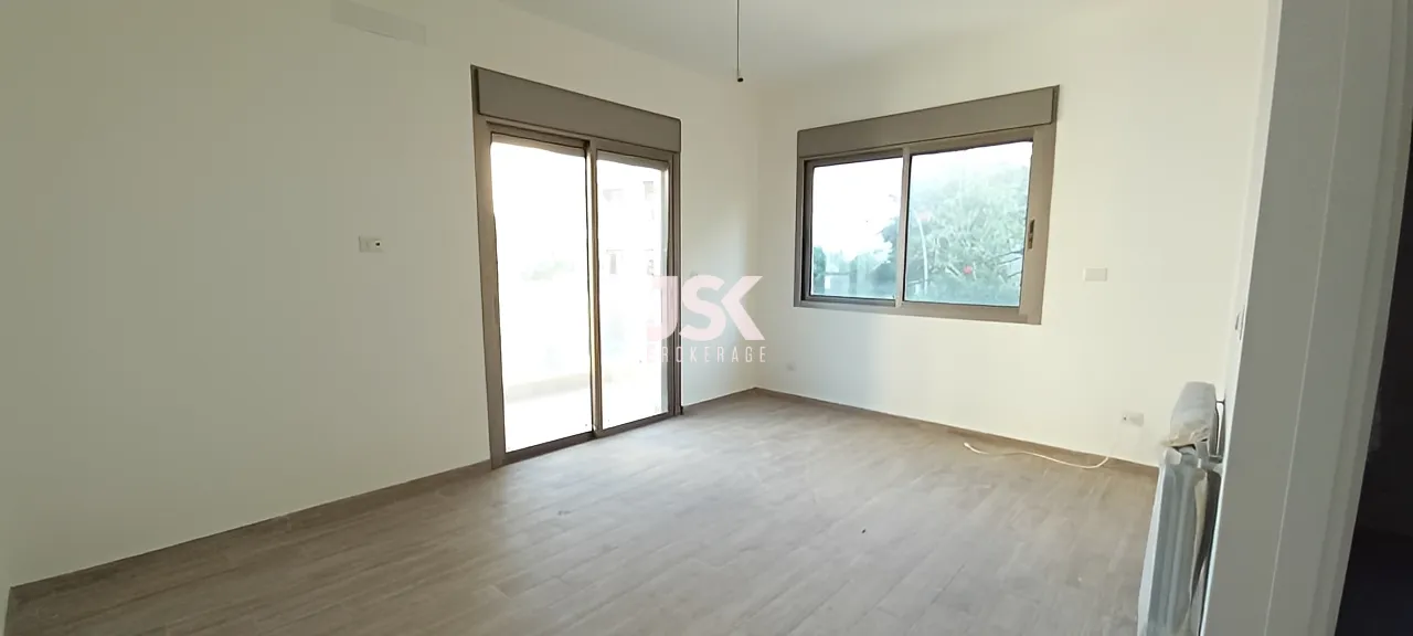 Apartment for Sale in Haret Sakher