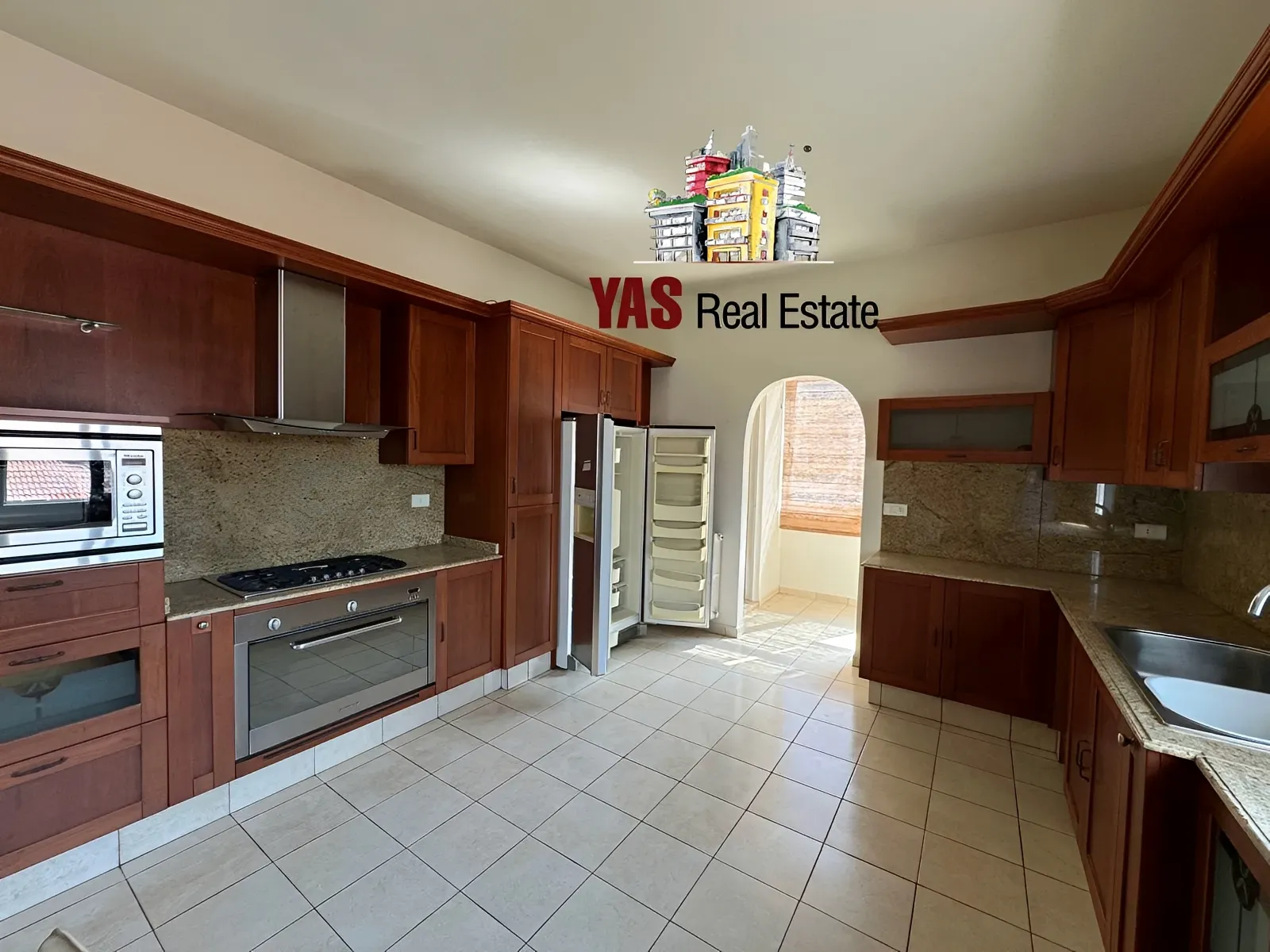 Apartment for Sale in Ballouneh