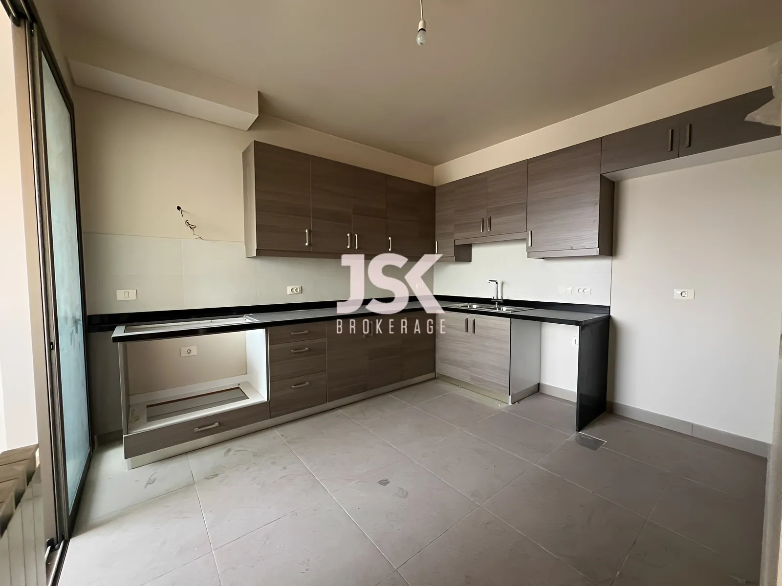 Apartment for Sale in Achrafieh - 3 bed