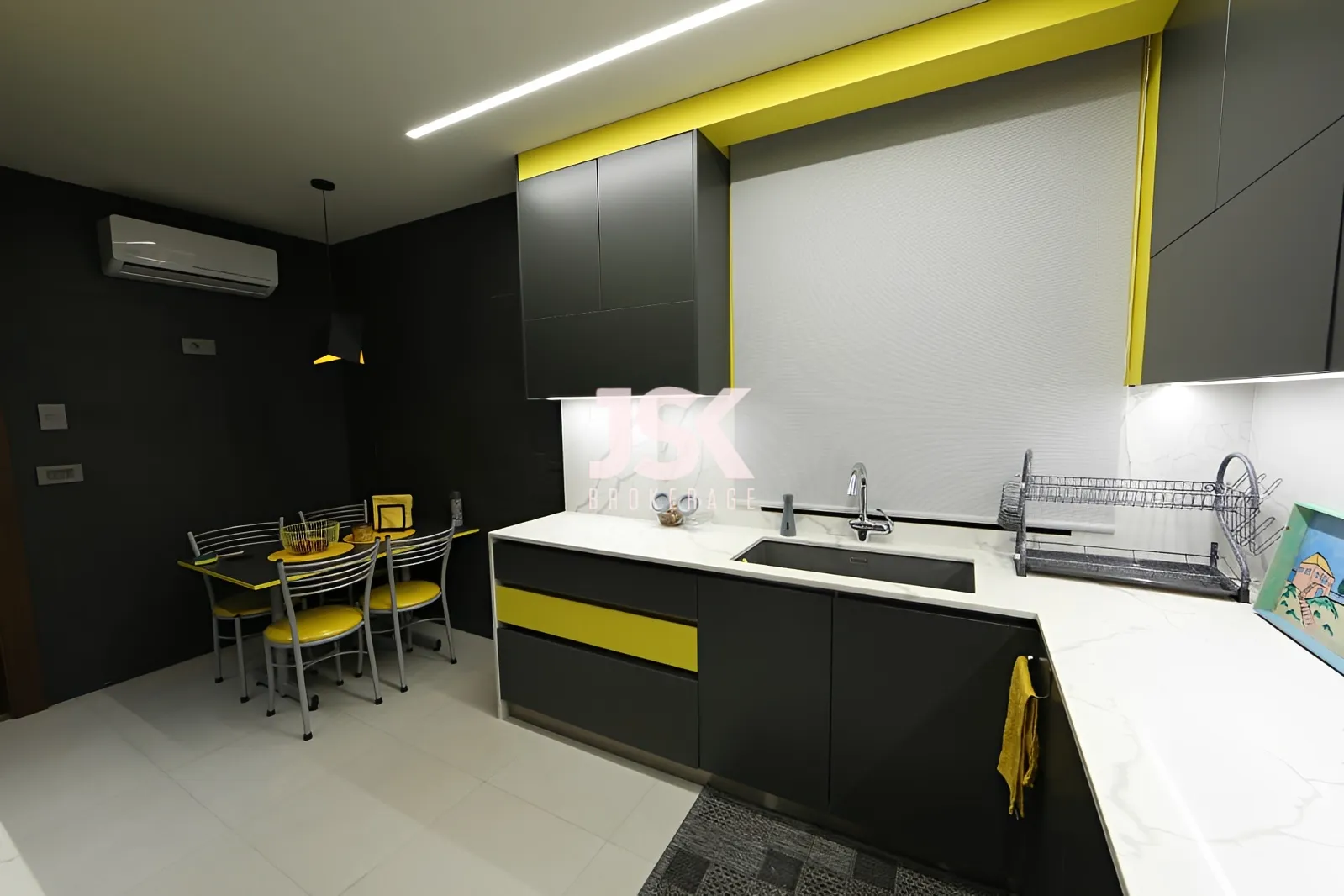 Apartment for Sale in Aamchit
