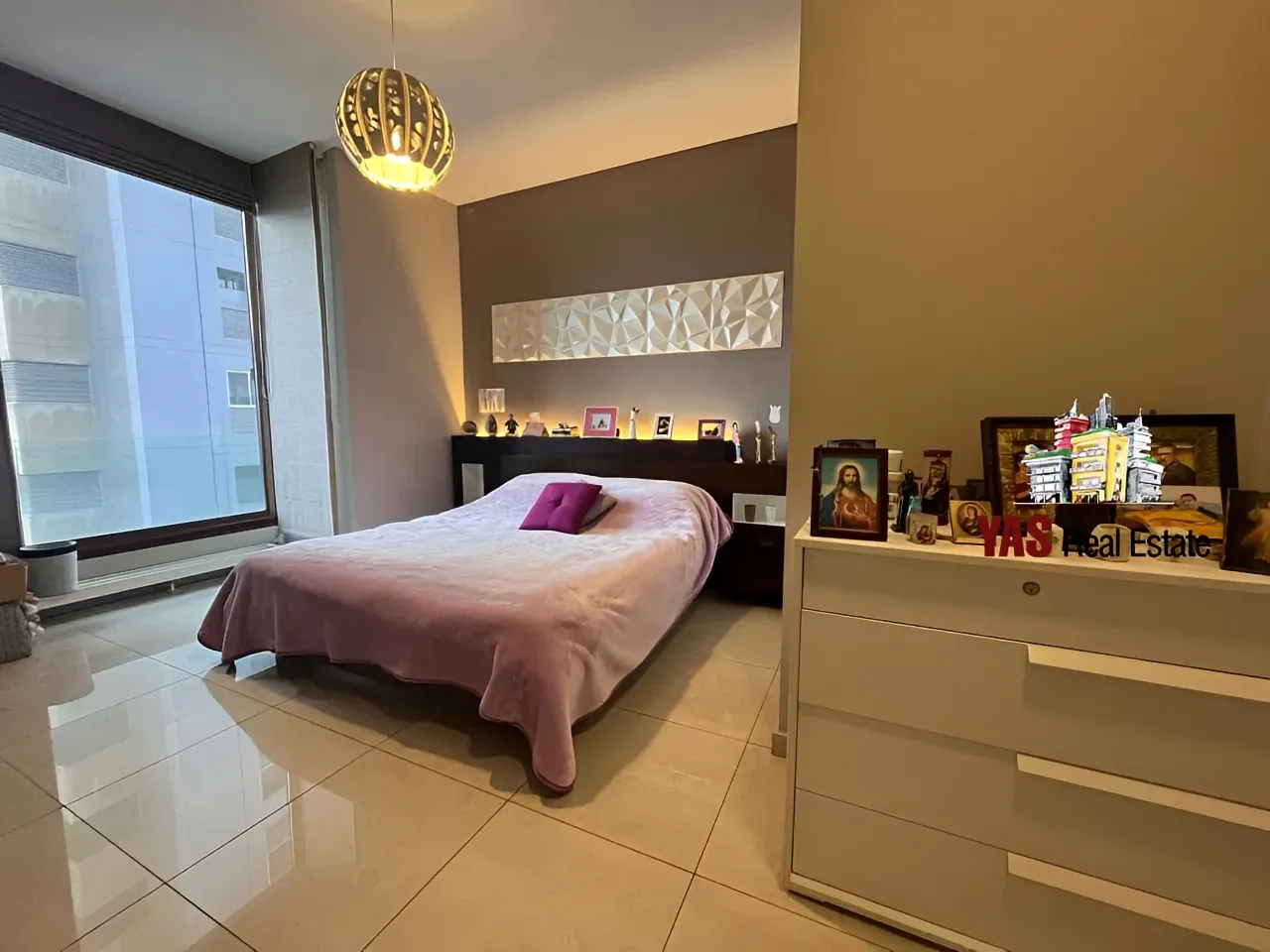 Apartment for Sale in Achrafieh - 3 bed, 4 bath