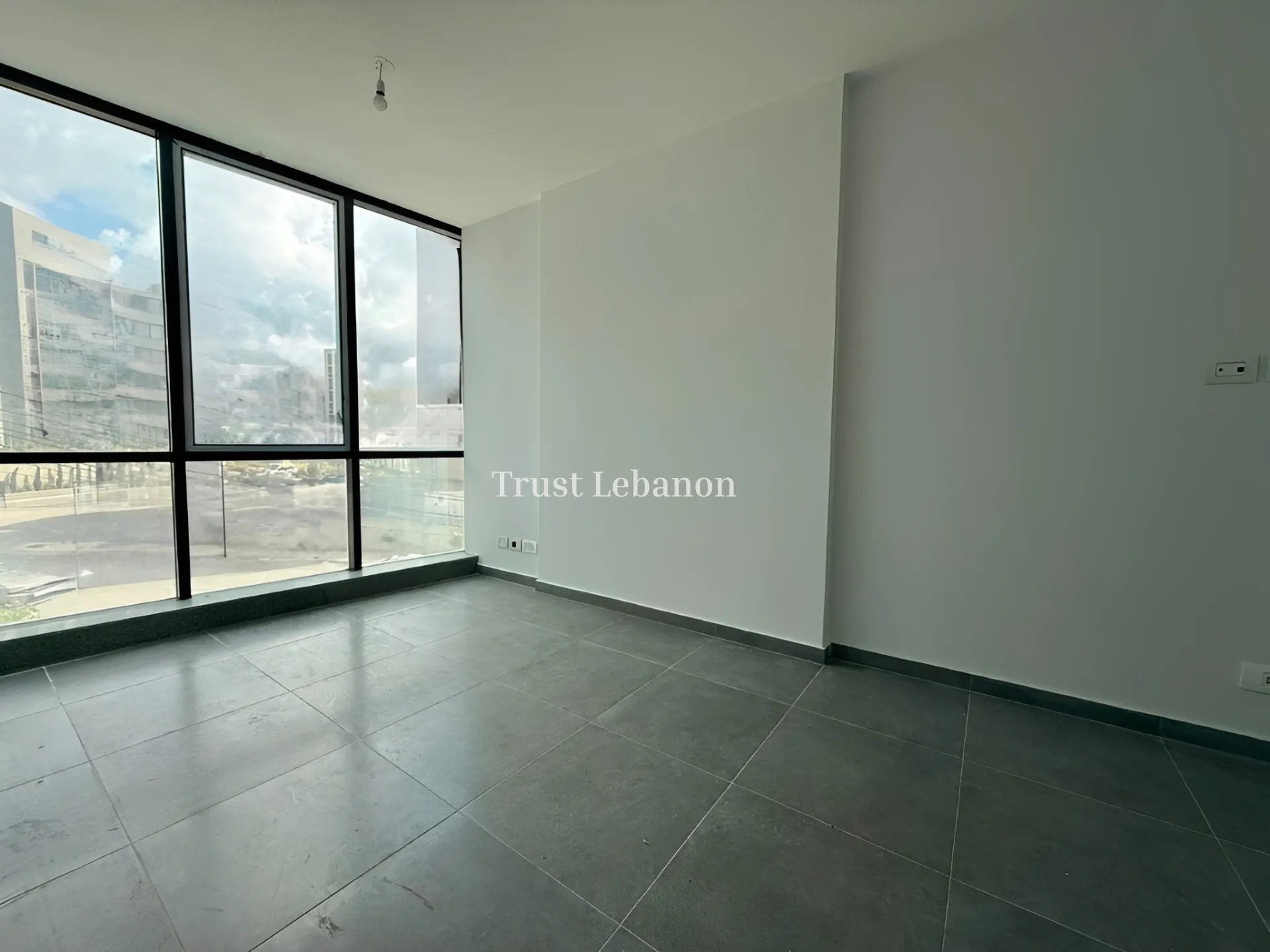 Office for rent in Beit Meri, Lebanon