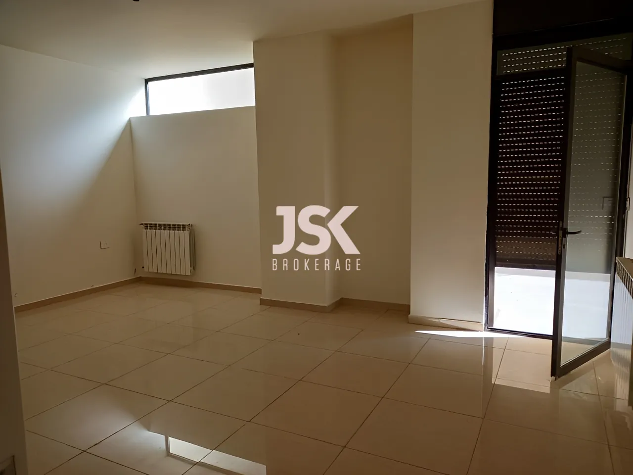 Apartment for Sale in Haret Sakher