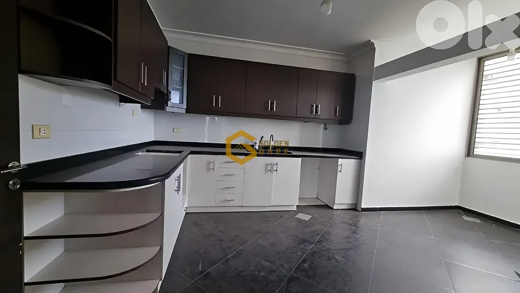 Apartment for Sale in Qornet El Hamra