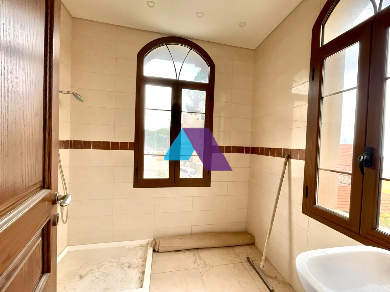 Villa for Sale in Cornet Chahwan
