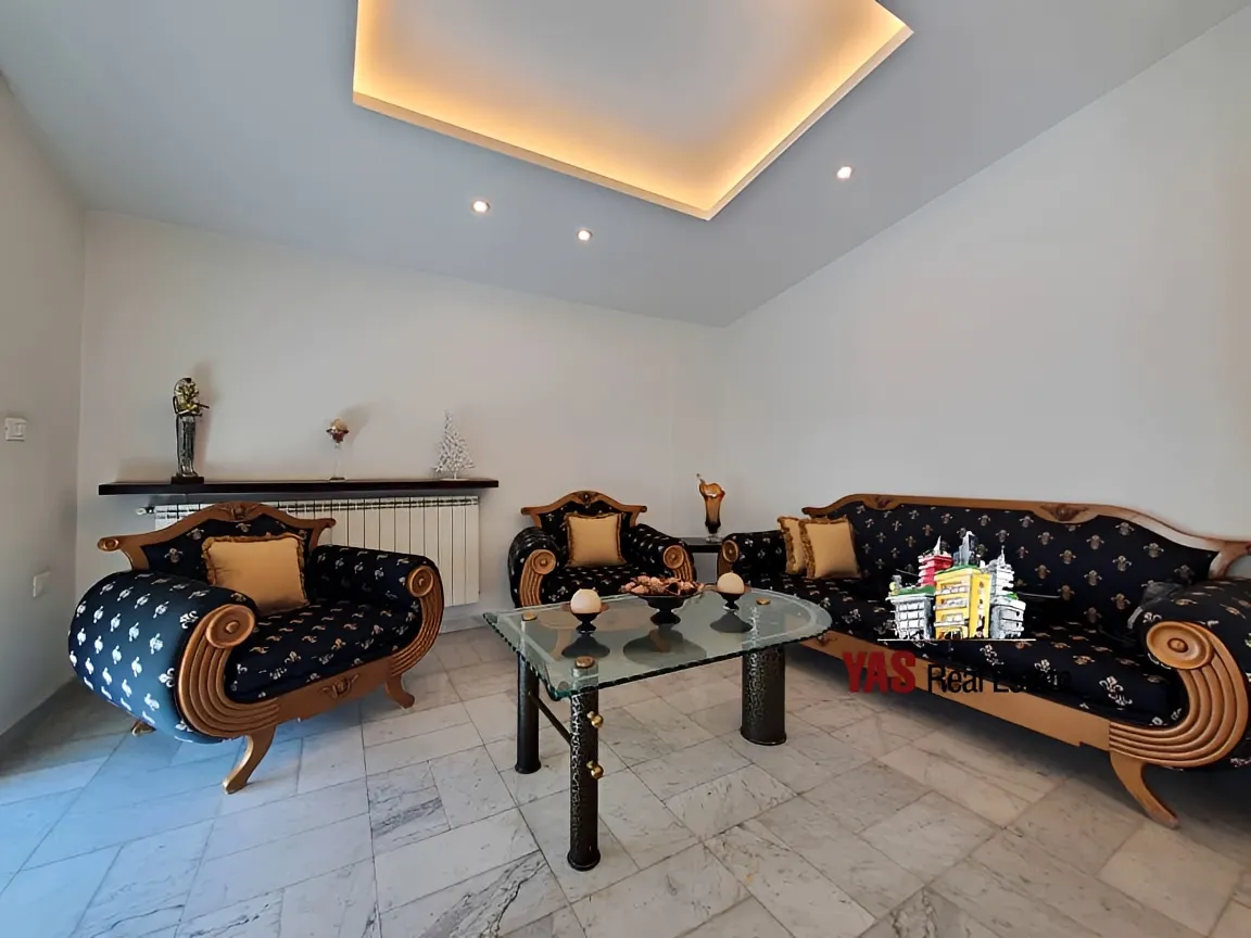 Apartment for Sale in Ballouneh