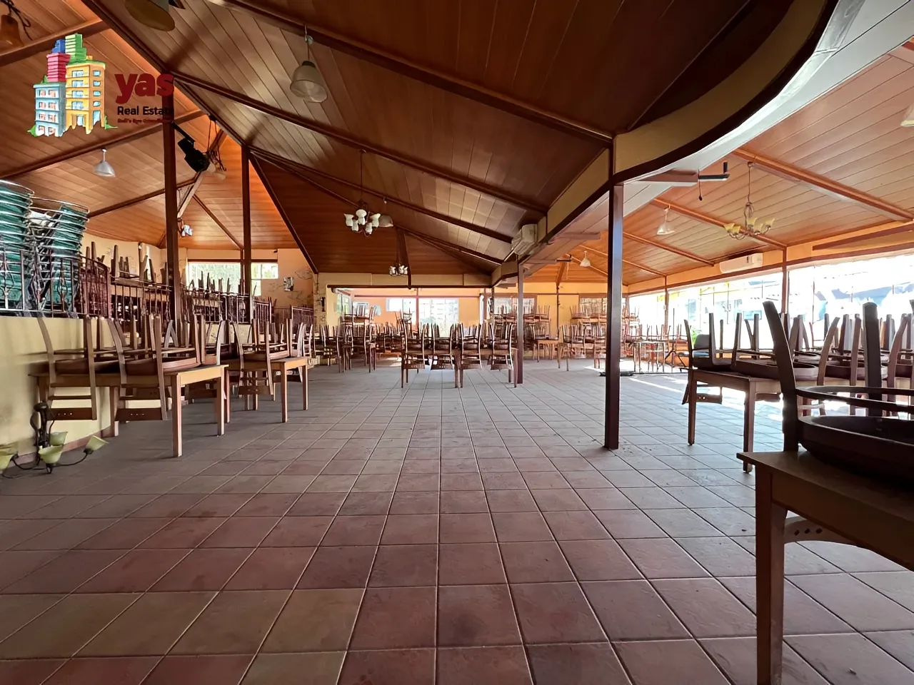 Restaurant for rent in Haret Sakhr