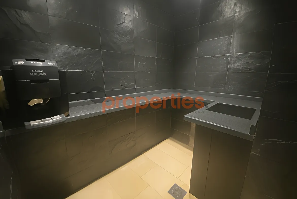 Office for Rent in Zalqa