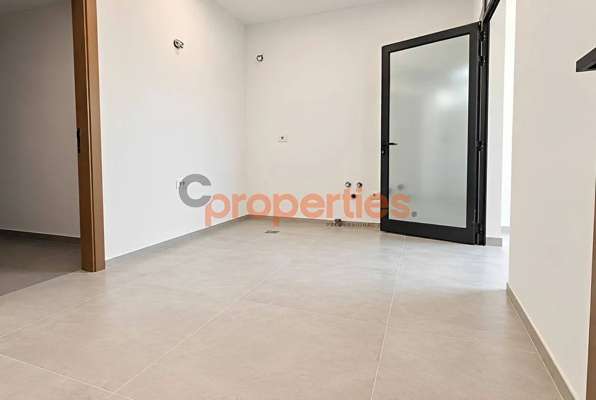Apartment for Sale in Spears